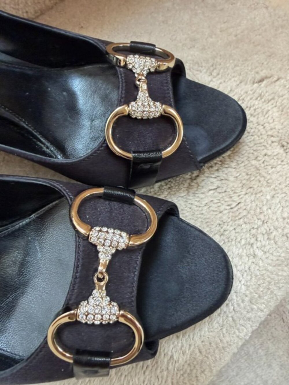 Gucci Satin Crystal Horsebit pumps - Picture 3 of 16